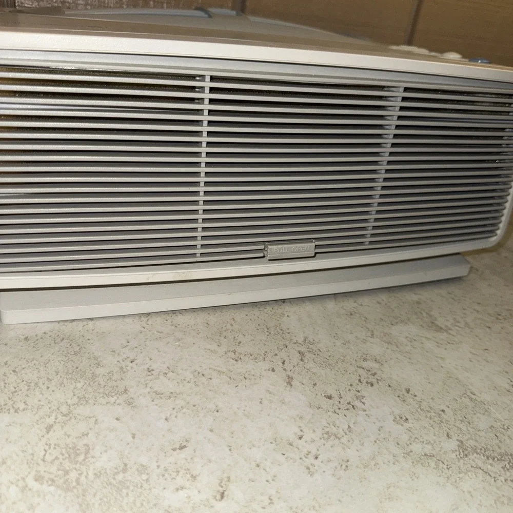 FutureTech Air Purifier with 3-Speed Control and Filter Indicator, Works‎